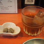 ぎょうざの求胃ちゃん - 甕だし紹興酒ロック