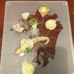 レストラン スノゥ - 「九州各地を使ったアミューズ」特に、お魚は大変貴重なお魚。名前は「エツ子」。