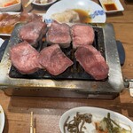 ホルモン焼肉 しまちゃん - 