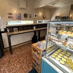 トラヤ - 店内