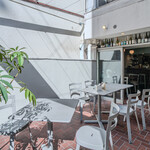 BDYエスニック - テラス席（喫煙可）