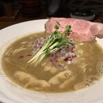 金沢濃厚煮干豚骨 伊乃心 - 『濃厚煮干豚骨』