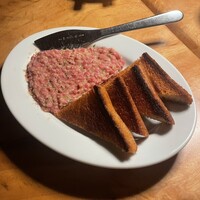 カルネジーオ イースト - 