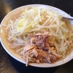 麺とび六方 - ラーメン730円
      
      お腹いっぱい‼