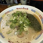 博多ラーメン ぞんたく 割山店 - 赤