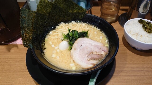 横浜家系ラーメン 晴天家 十日市場店 - 十日市場/ラーメン