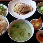 シンガポール料理　梁亜楼 - 海南チキンライスセット