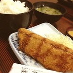 うお金 - アジフライ定食☻