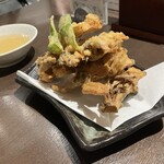 栞   - 