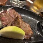 黒豚屋 - 牛タン。