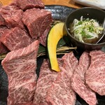 炭火焼肉 牛和鹿 - 