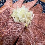 炭火焼肉 牛和鹿 - 