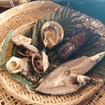 海女小屋はちまんかまど - 