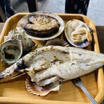 海女小屋はちまんかまど - 