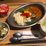 丸の内 タニタ食堂 - 夏野菜カレー