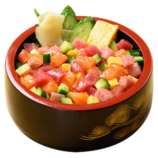 メディア注目の名物メニュー！数量限定バラちらし丼（500円）