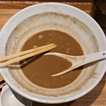 NIBOSHI MANIA - クロムツニボプレッソの底に残ったスープ