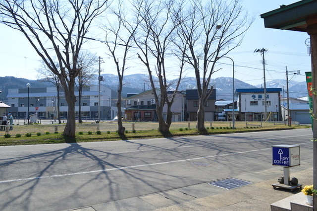 小国の隠れ家カフェ ピノキオ &ndash; 手作りスイーツとゆったり空間