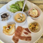 スパニッシュバル＆カフェ ニュートラル - 