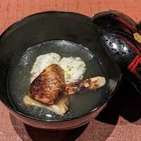 御所 岩さき - 椀物　鱧と松茸