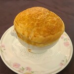 ホテル　名古屋ガーデンパレス - 茸の入ったコンソメスープのパイ包み焼き
