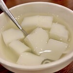湖南人家 - 20241002杏仁豆腐（サービス）