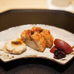 味幸 - 鱧寿司、蛸の子、紅梅漬