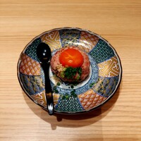 肉亭ふたご iki 本郷三丁目店 - 塩ユッケ