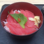 大益 - 最強マグロ丼 ¥580
2014年4月訪問