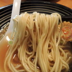 客野製麺所 - 2014年4月21日(月)　小さならーめん(薄口)530円　自家製麺リフト
