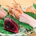 和食処 八田 湘南台西口分家店 - お刺身五種盛　1089円