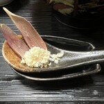 む蔵 - サケ茶漬け 1,400円 (茗荷、山わさび)