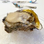 ウシマル - 一宮産天然岩ガキ