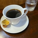 キッチン ブルー グローブ - ホットコーヒーのアップ