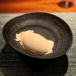 蒼 - 出来たてホヤホヤのアイス。
      赤酒の甘さが、とても優しいんです。