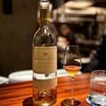 蒼 - いつも最後に、きれいに食事全体を包んでくれるようなイケム。
      よく考えたら、私が中３の時のワイン(^^)
      スゴすぎる…
      ただ、こればかりは歳を重ねた方が、圧倒的に好みです♪