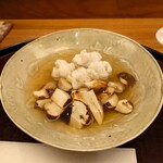 日本料理 太月 - 松茸とハモの鍋仕立て
