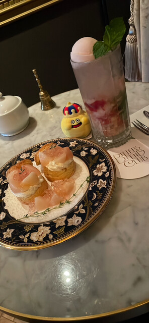 クワイエット・ティーサロン・バイ・ビターズエンドクラブ