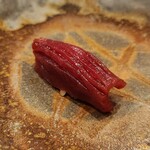 鮨 奥 - 塩釜 赤身漬け 目の前で漬けに、そして握りになりました  軽い漬けっていうのかな、ささっと漬け