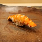 鮨 奥 - こちらの車海老は家人