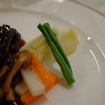 【肉料理】、附け合せの蔬菜