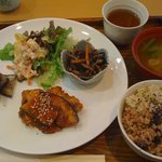 家庭料理 百一彩 - 鶏とかぼちゃの照りから