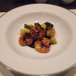 聖兆 - 海老とブロッコリーと銀杏の炒め物