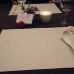 聖兆 - テーブル