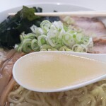 手打ち らーめん 響 - 以前と変わらない澄んだスープ！