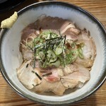 わ河馬 - レアチャーシュー丼