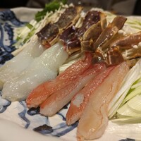 蟹たくみ - ズワイガニとタラバガニの鍋