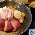 海鮮丼 まぐろ家 - 