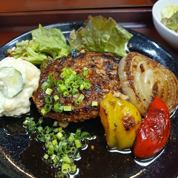みーと酒場 肉の飯 NIGU NO MAMA（にぐのまま） - 中央弘前（居酒屋）の写真