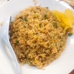 王餃子 - 焼き飯、たくあんが最高
      
      